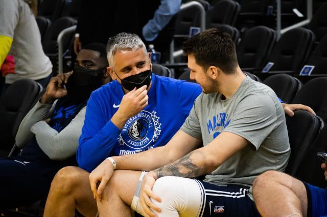 【现场】勇士进攻迎来复苏 大胜独行侠终获反弹