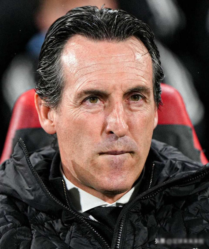 狼队赢了维拉，中场崩了没人补，反击反而更狠|阿斯顿维拉|布恩迪亚|球队|阿姆斯特朗|曼联_新浪体育_新浪新闻