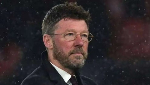 kaiyun-今日趣图：曼联先斩英超前2后斩足总杯冠军 月最佳魔咒？不存在！